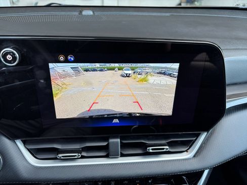 Used 2025 Chevrolet Equinox LT FWD image 20