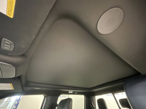 Used 2025 Ford F250 Platinum image 7