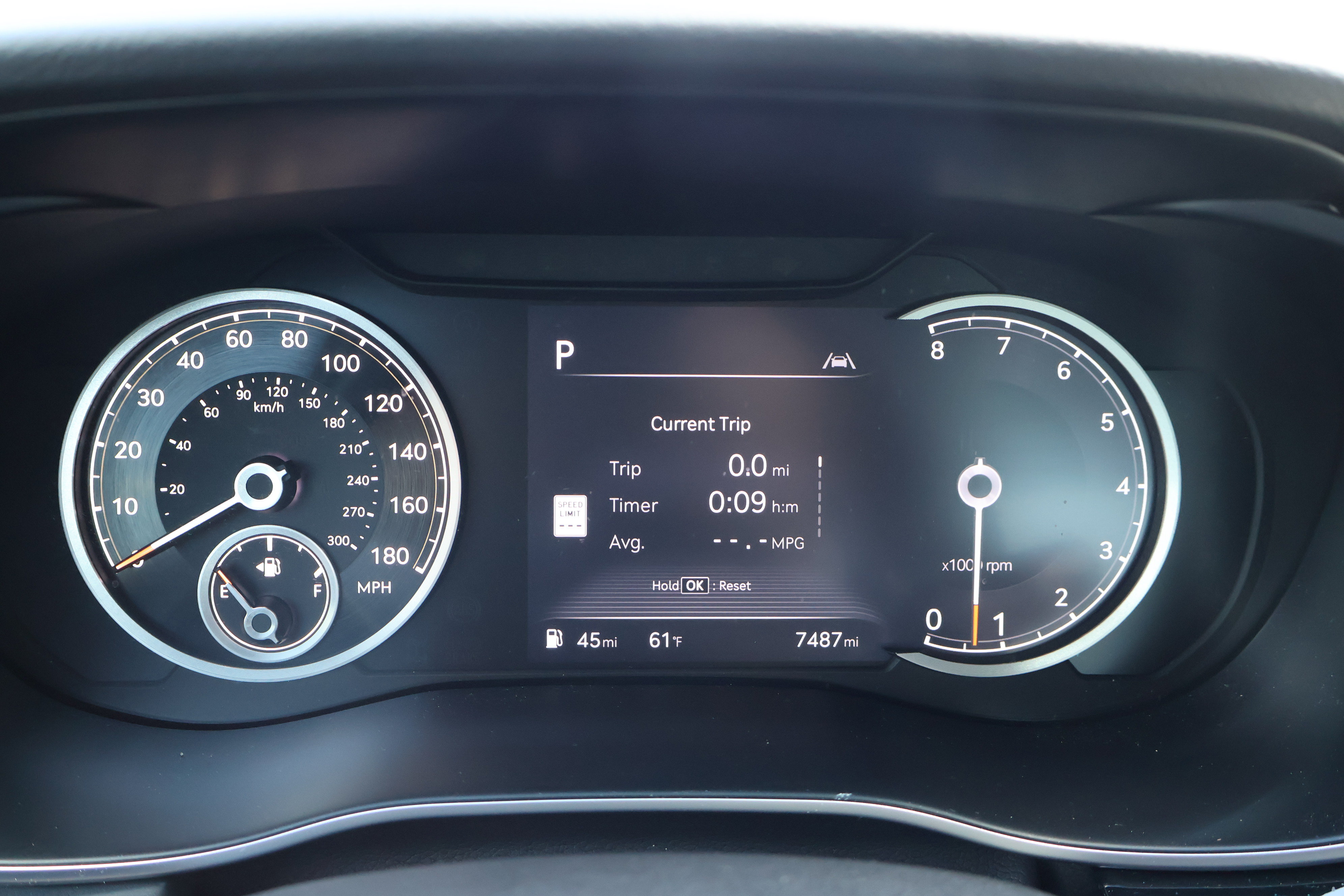 Used 2025 Genesis G70 3.3T Advanced w/ Sport Prestige Package AWD/4WD image 31