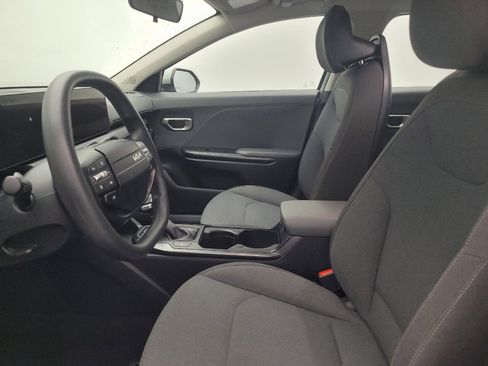 Used 2025 Kia K4 FWD image 17