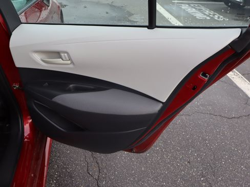 Used 2022 Toyota Corolla LE FWD image 33