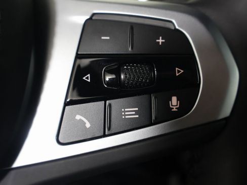 Used 2026 BMW X7 xDrive40i w/ M Sport Package image 35