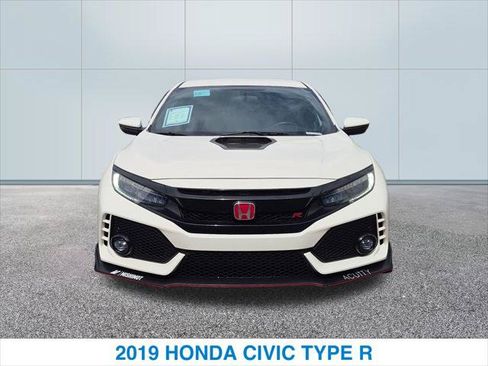 Used 2019 Honda Civic Type R image 3