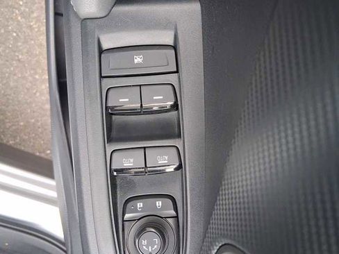 Certified 2024 Subaru Crosstrek 2.0i Premium image 14