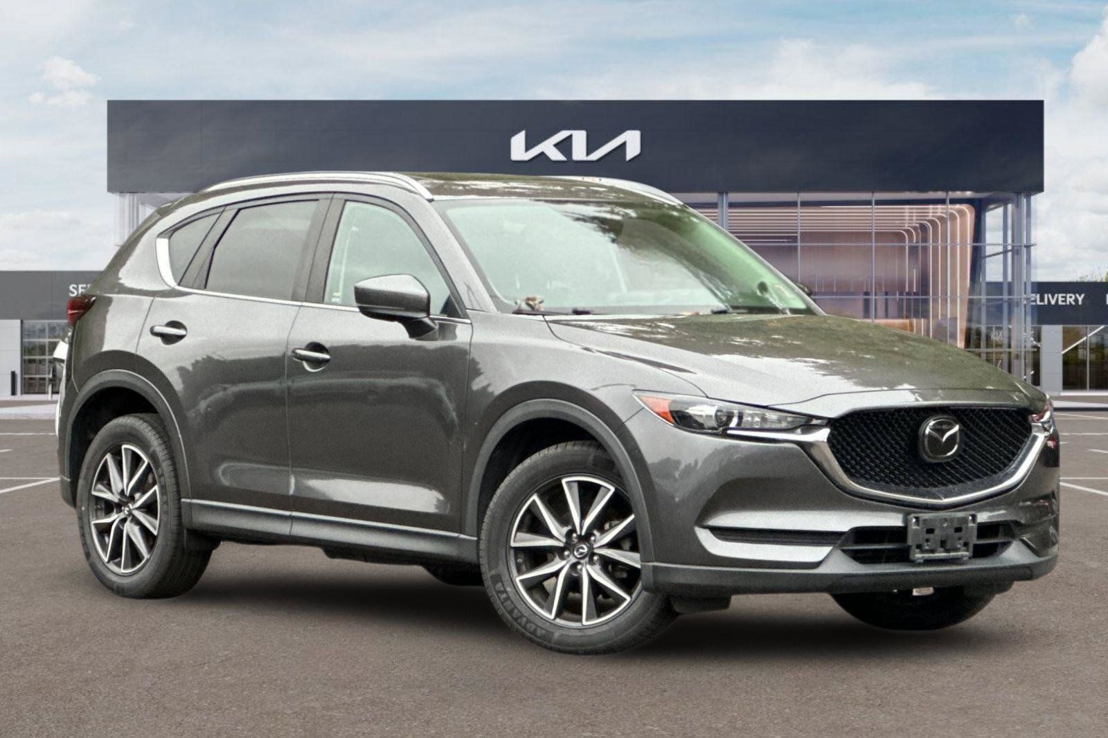 Used 2018 MAZDA CX-5 Touring w/ Preferred Equipment Package AWD/4WD image 2