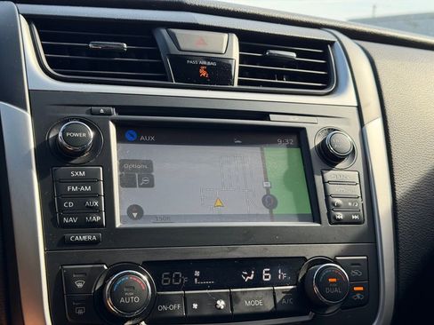 Used 2016 Nissan Altima 2.5 SL w/ 2.5 Technology w/LED Package FWD image 23