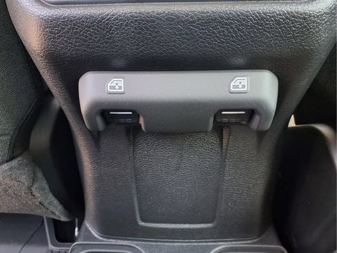 New 2026 Jeep Gladiator Sport AWD/4WD image 11