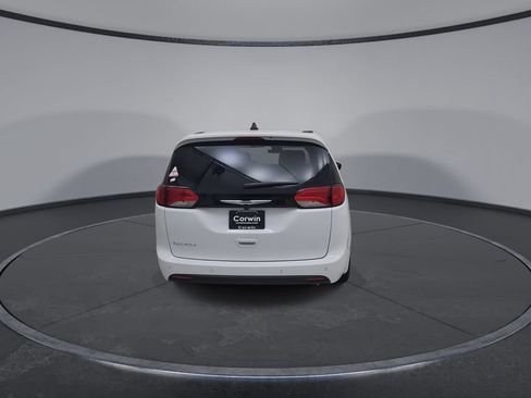 New 2027 Chrysler Pacifica LX FWD image 13