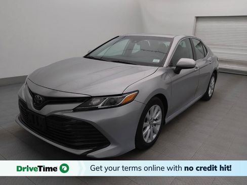 Used 2019 Toyota Camry LE FWD image 1