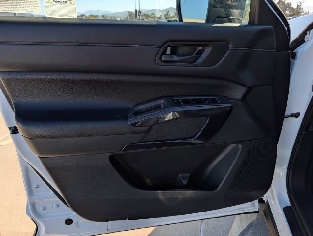 Used 2026 Nissan Pathfinder SV FWD image 18