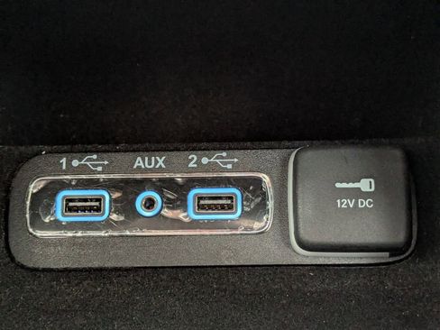 Used 2021 Jeep Grand Cherokee Laredo X image 27