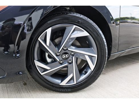 Certified 2025 Hyundai Elantra Sport w/ Cargo Package FWD image 31