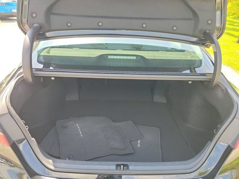 Used 2018 Toyota Camry SE FWD image 29