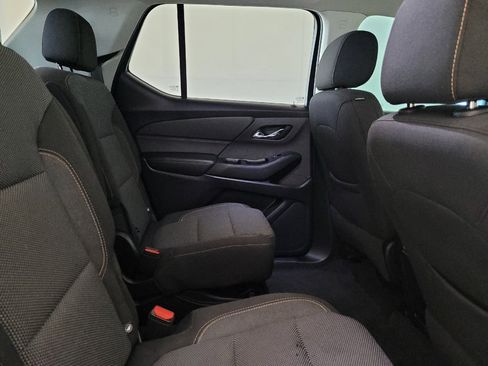 Used 2019 Chevrolet Traverse LT FWD image 19