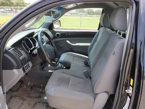 Used 2010 Toyota Tacoma 2WD Regular Cab image 10
