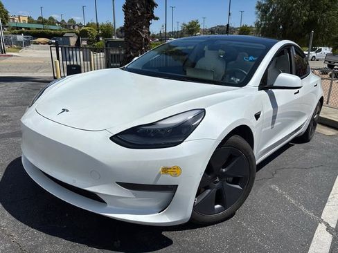 Used 2022 Tesla Model 3 Long Range AWD/4WD image 3