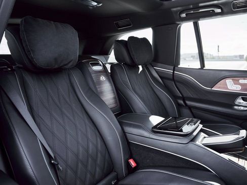 Used 2025 Mercedes-Benz Maybach GLS 600 4MATIC image 45