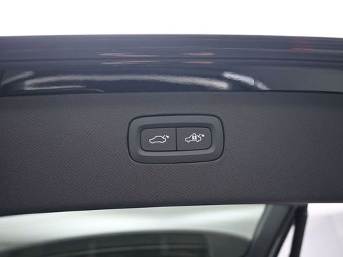 New 2026 Volvo XC90 T8 Plus w/ Protection Package Premier image 33