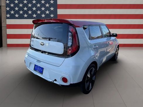 Used 2017 Kia Soul + w/ Designer's Package image 12