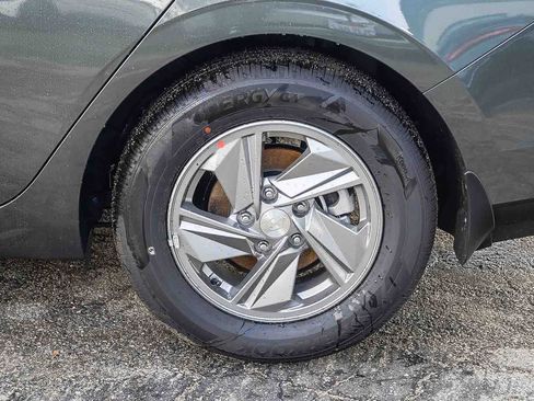 New 2026 Hyundai Elantra SE image 11