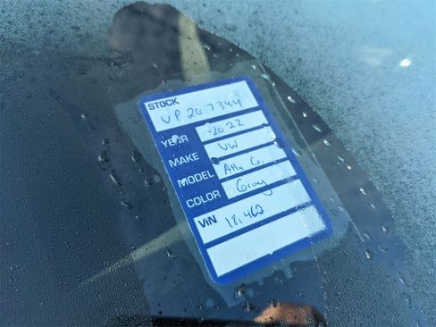 Certified 2022 Volkswagen Atlas Cross Sport SE w/ Black Wheel Package image 10