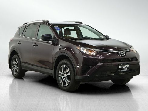 Used 2016 Toyota RAV4 LE image 7