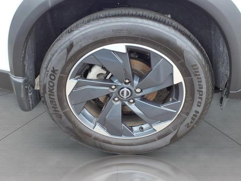 Used 2026 Nissan Rogue SV w/ Cold Weather Package AWD/4WD image 5