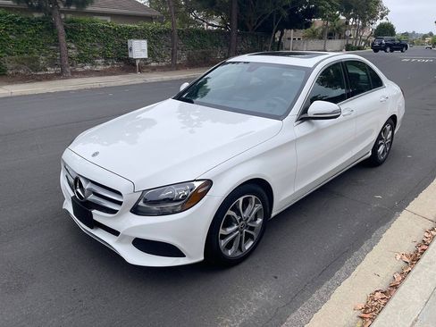 Used 2018 Mercedes-Benz C 300 Sedan image 3
