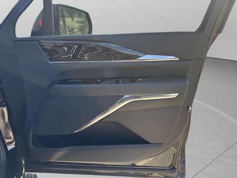 New 2026 Cadillac Escalade IQL Luxury AWD/4WD image 17