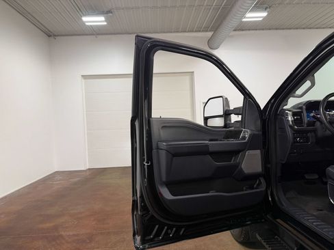 Used 2023 Ford F250 Lariat w/ FX4 Off-Road Package AWD/4WD image 60