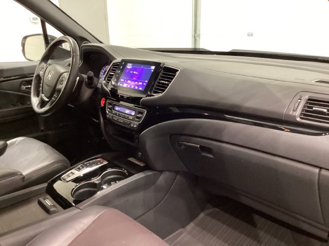 Used 2022 Honda Ridgeline Black Edition image 16