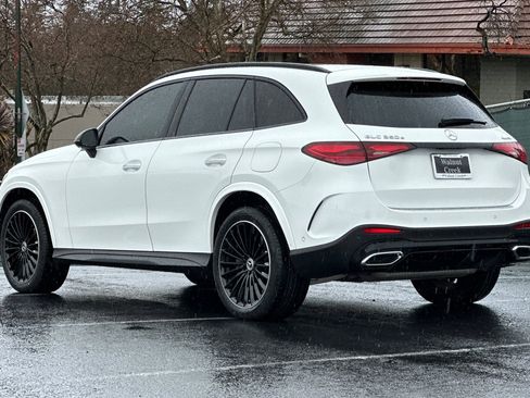 Used 2025 Mercedes-Benz GLC 350e 4MATIC image 3