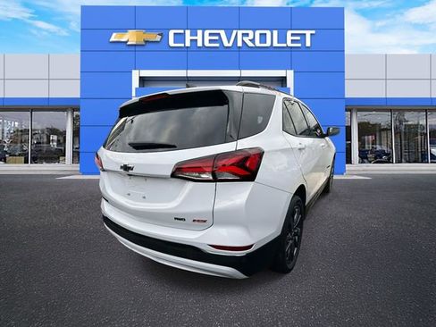 Certified 2022 Chevrolet Equinox RS w/ RS Leather Package image 2