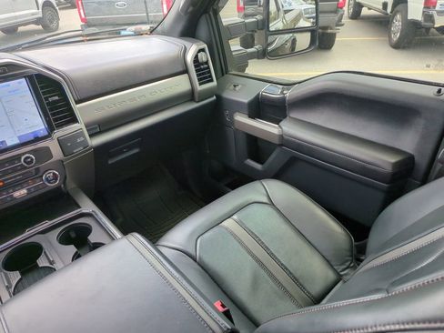 Used 2022 Ford F350 Platinum AWD/4WD image 16