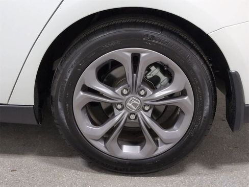 Used 2024 Honda Accord EX image 14