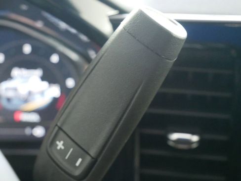 New 2025 GMC Sierra 3500 SLE w/ SLE Convenience Package image 15