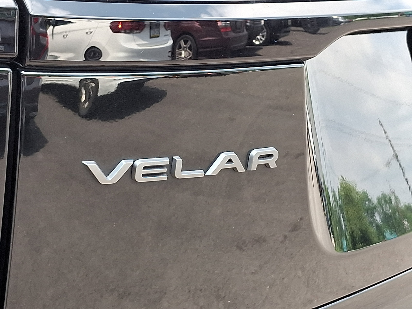 Used 2026 Land Rover Range Rover Velar S AWD/4WD image 30