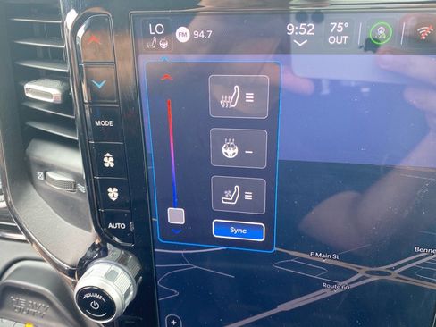 Used 2024 RAM 2500 Limited image 17