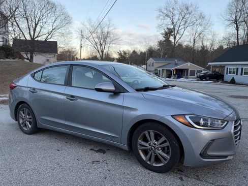 Used 2017 Hyundai Elantra Value Edition image 12