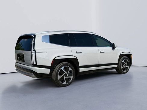 New 2026 Hyundai Ioniq 9 Limited image 3