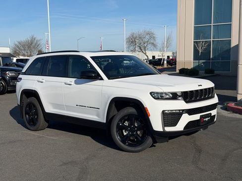 New 2026 Jeep Grand Cherokee Limited w/ Limited Altitude Package image 2