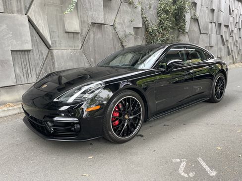 Used 2023 Porsche Panamera GTS AWD/4WD image 11