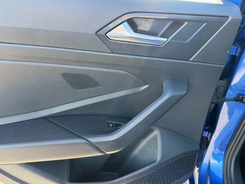 Used 2024 Volkswagen Jetta SE image 16