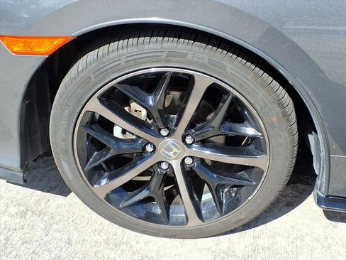 Used 2021 Honda Civic Sport image 12