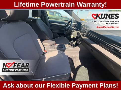 Used 2025 Volkswagen Jetta Sport FWD image 41