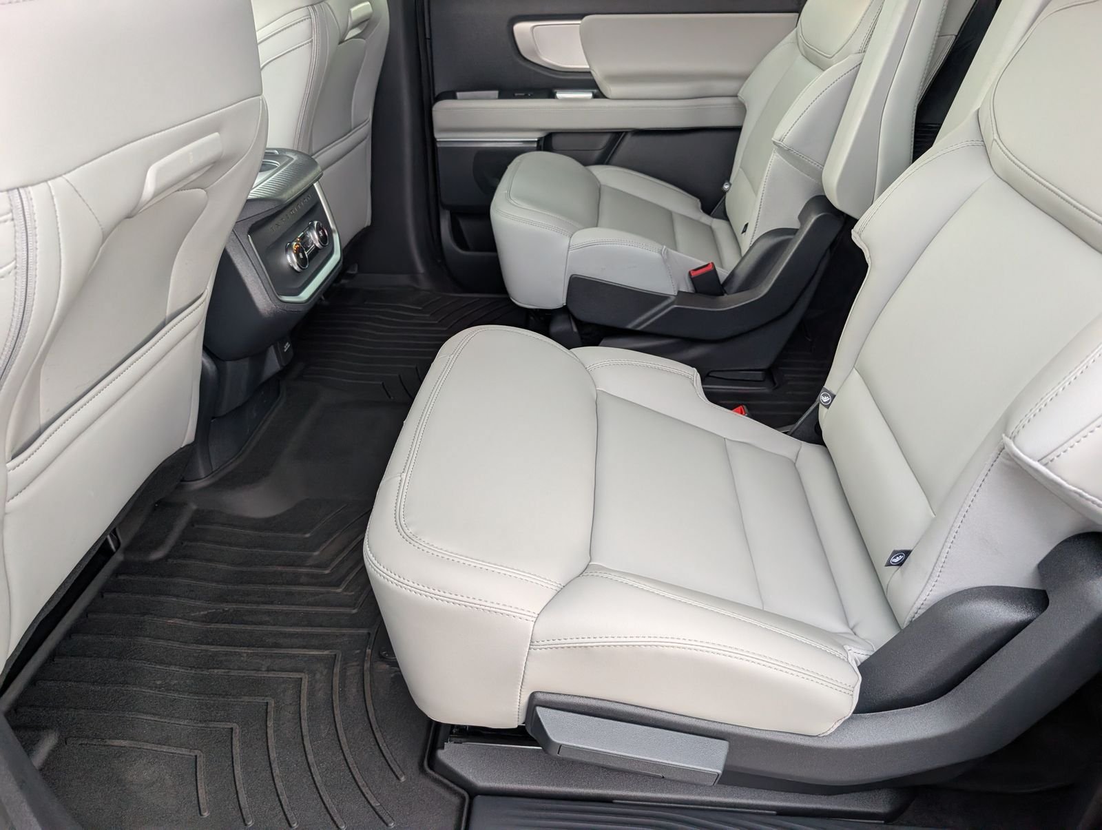 New 2027 Ford Expedition Max Active AWD/4WD image 29
