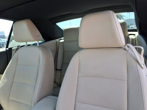 Used 2014 Volkswagen Eos FWD image 22
