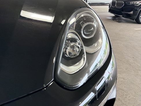 Used 2018 Porsche Cayenne S AWD/4WD image 10