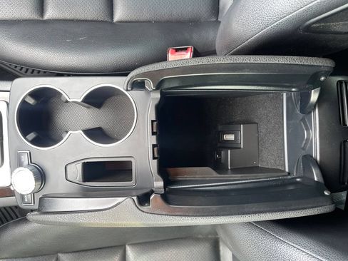 Used 2013 Mercedes-Benz C 300 4MATIC Sedan image 32