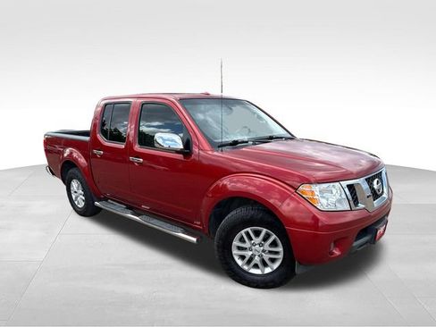 Used 2016 Nissan Frontier SV RWD image 1